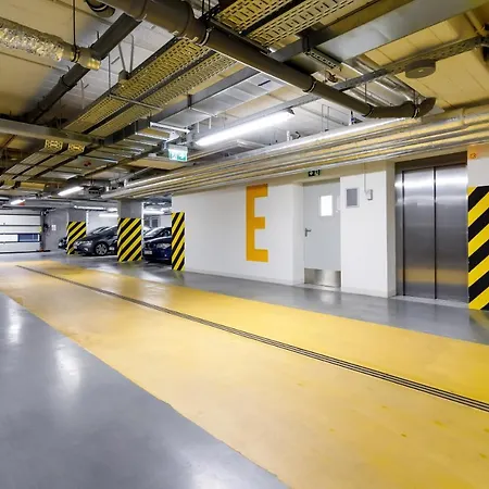 Lema Near Tauron Arena By Renters Prestige Appartamento *