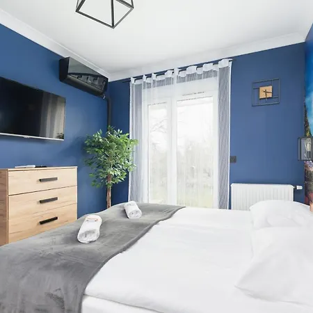 Lema Near Tauron Arena By Renters Prestige 公寓