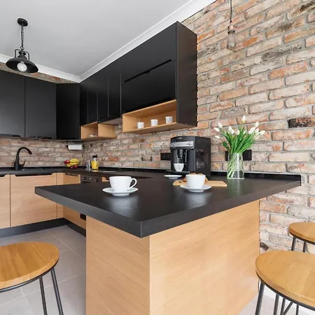 Lema Near Tauron Arena By Renters Prestige Apartment