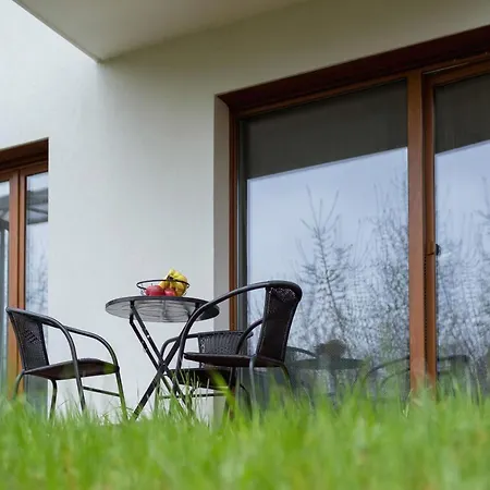 Lema Near Tauron Arena By Renters Prestige * Krakau